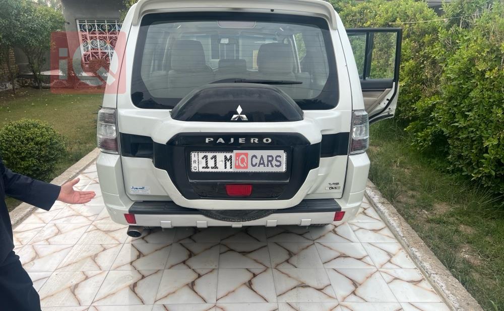 ميتسوبيشي باجيرو